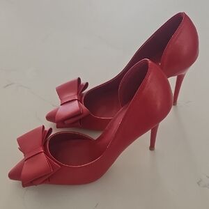 Elegant Red Bow Heels